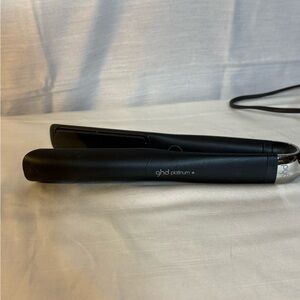 ghd Platinum+ Professional Hair Straightener Black Dual Voltage
